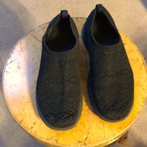 Skechers Women’s Size 9 Shoes